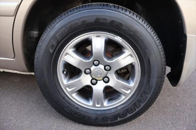 2005 Toyota Highlander Base V6