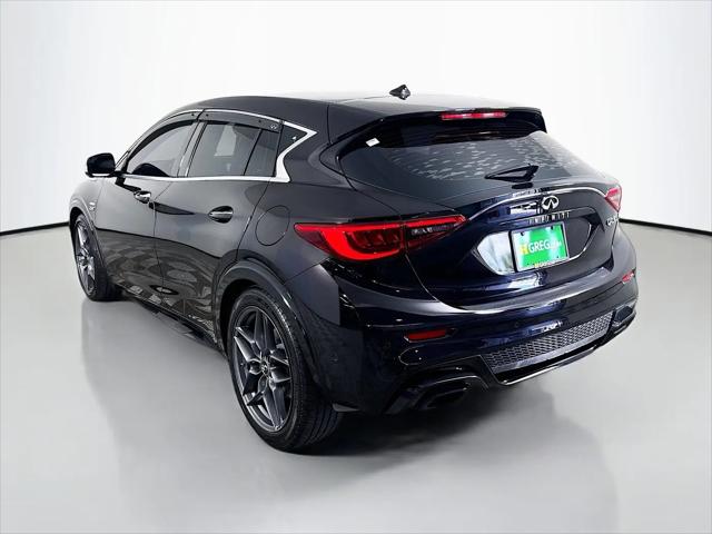 2017 INFINITI QX30 Sport