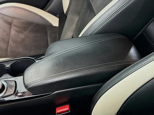 2017 INFINITI QX30 Sport