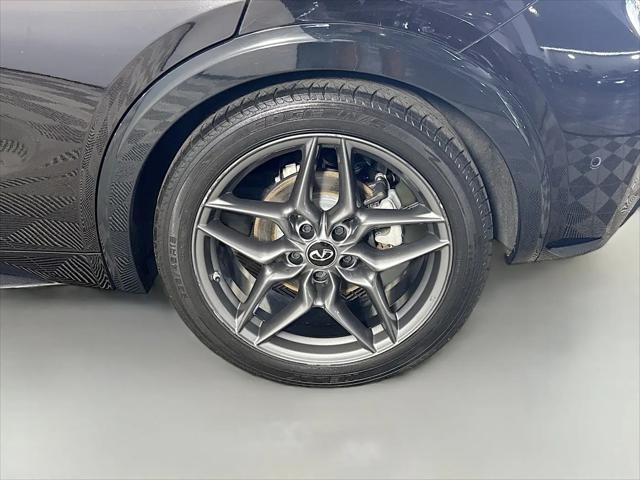2017 INFINITI QX30 Sport