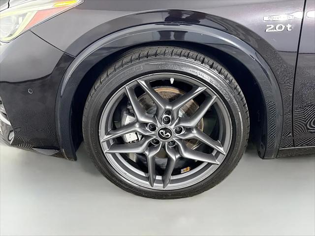 2017 INFINITI QX30 Sport