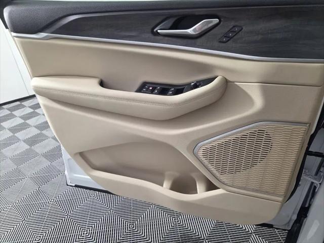 2026 Jeep Grand Cherokee Limited 4x2