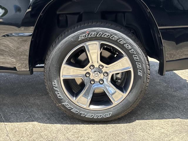 2026 RAM Ram 1500 RAM 1500 EXPRESS CREW CAB 4X2 57 BOX