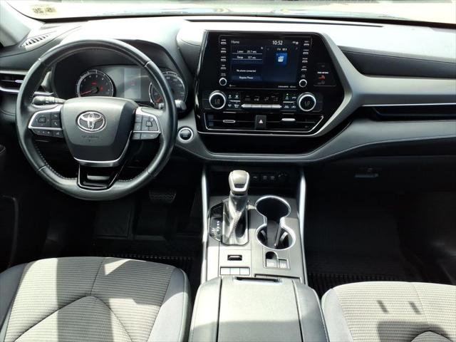 2021 Toyota Highlander LE