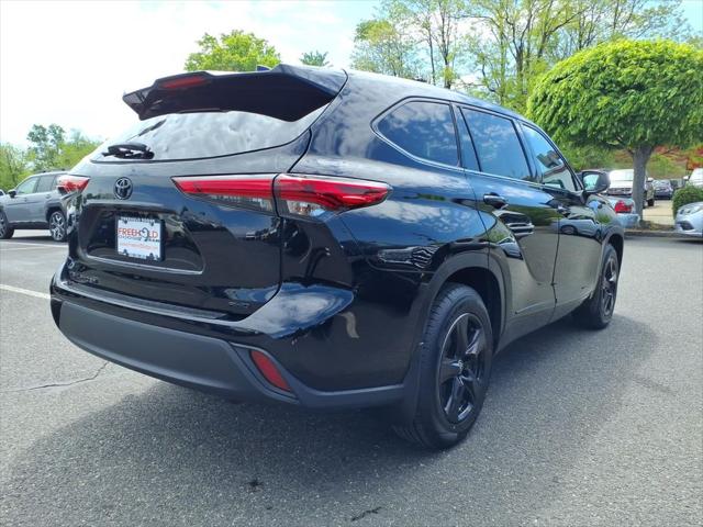 2021 Toyota Highlander LE
