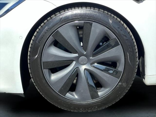 2022 Tesla Model S Plaid Tri Motor All-Wheel Drive