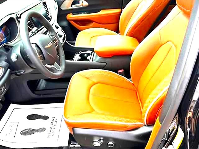 2026 Chrysler Pacifica Pinnacle AWD