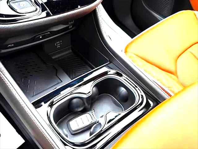 2026 Chrysler Pacifica Pinnacle AWD