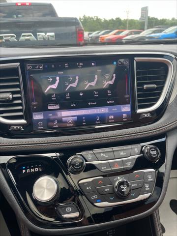 2026 Chrysler Pacifica Pinnacle AWD