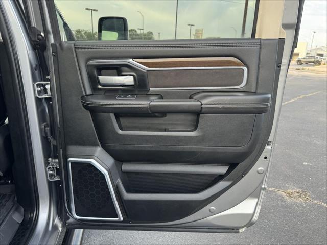 2024 Ram 3500 Laramie Crew Cab 4x4 8' Box