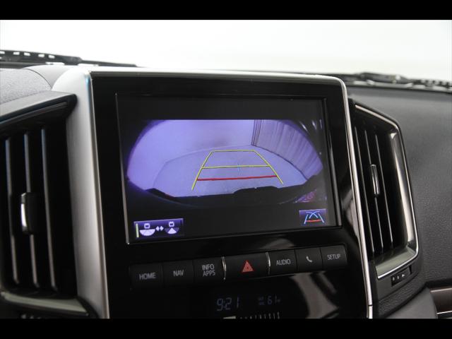 2020 Toyota Land Cruiser Base