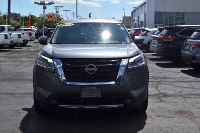 2022 Nissan Pathfinder SL 4WD