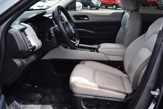 2022 Nissan Pathfinder SL 4WD