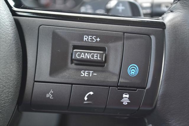 2022 Nissan Pathfinder SL 4WD
