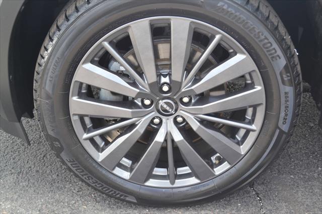 2022 Nissan Pathfinder SL 4WD