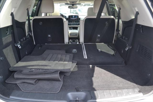 2022 Nissan Pathfinder SL 4WD
