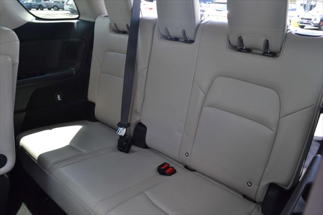 2022 Nissan Pathfinder SL 4WD