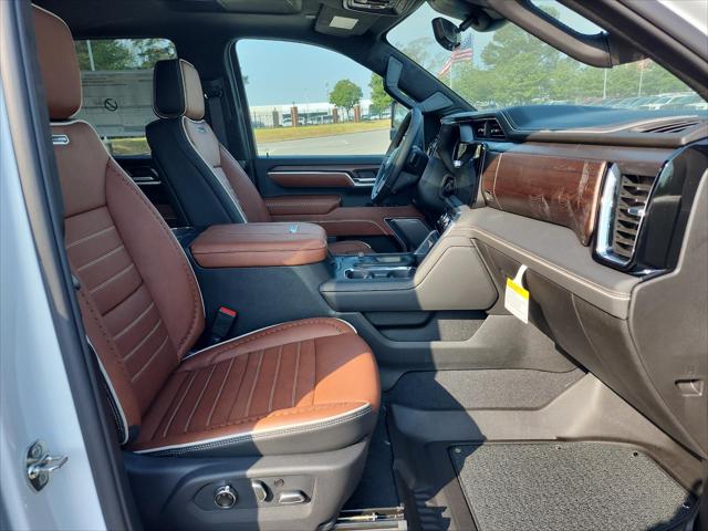 2026 GMC Sierra 2500HD Crew Cab, Standard Bed, Denali Ultimate, 4WD
