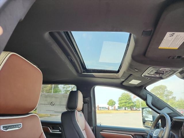 2026 GMC Sierra 2500HD Crew Cab, Standard Bed, Denali Ultimate, 4WD
