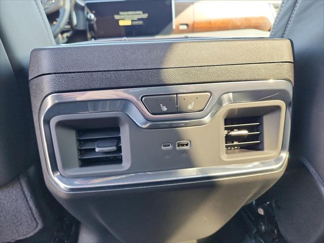 2026 GMC Sierra 2500HD Crew Cab, Standard Bed, Denali Ultimate, 4WD