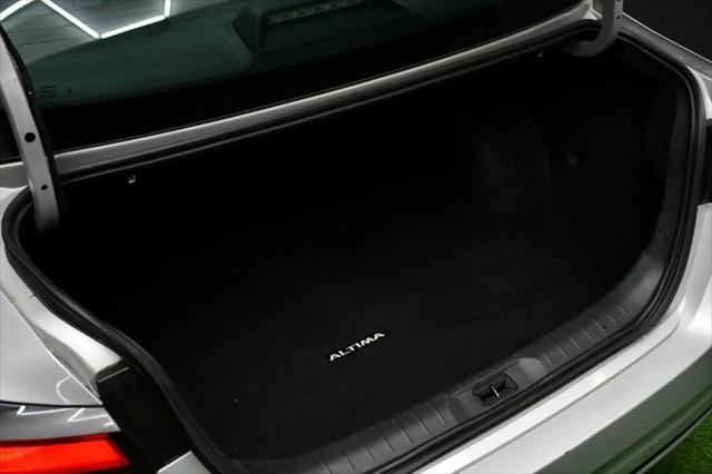 2023 Nissan Altima SV FWD
