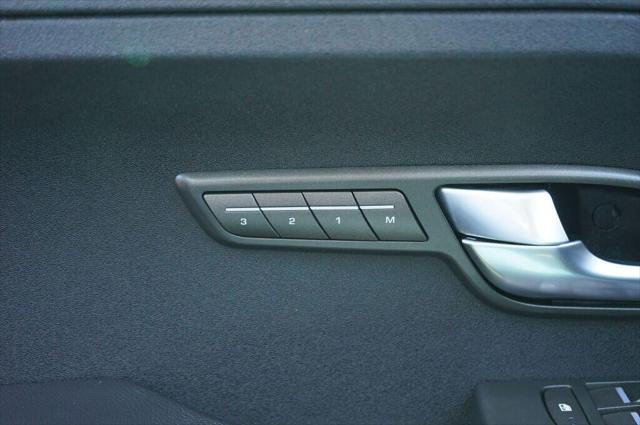 2013 Land Rover Range Rover Evoque Pure