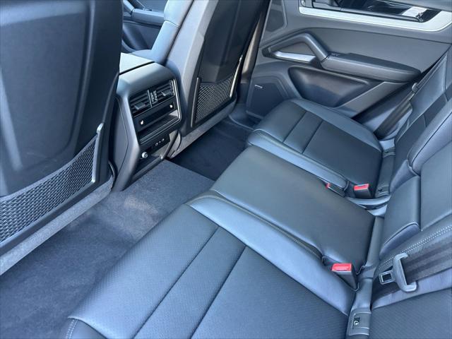 2026 Porsche Cayenne Unknown