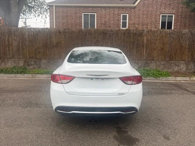 2016 Chrysler 200 Limited