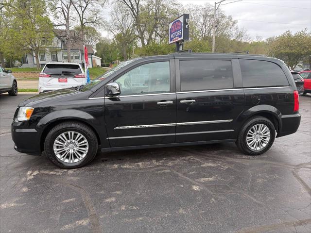 2016 Chrysler Town & Country Touring-L Anniversary Edition