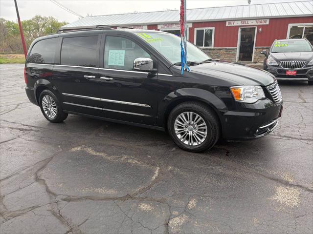 2016 Chrysler Town & Country Touring-L Anniversary Edition
