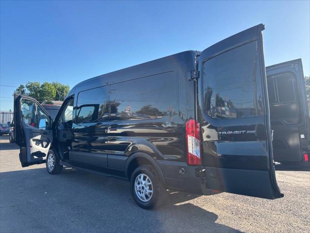2015 Ford Transit 250 3dr LWB Medium Roof Cargo Van w/Sliding Passenger Side Door