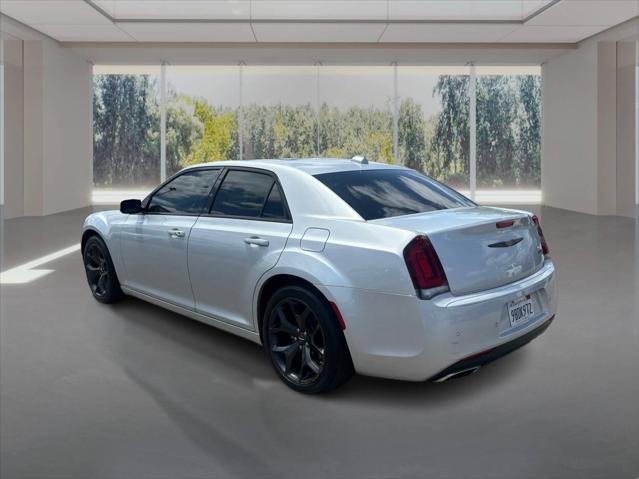 2022 Chrysler 300 S