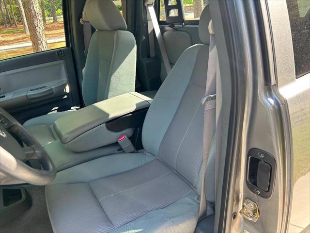 2005 Dodge Dakota SLT