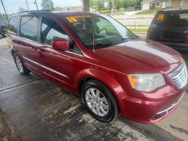 2014 Chrysler Town & Country Touring