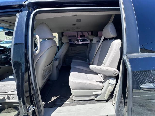 2016 Kia Sedona LX