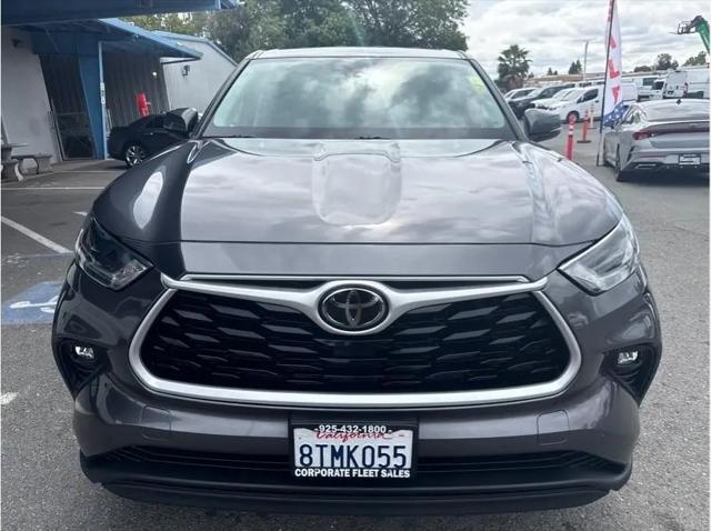 2021 Toyota Highlander LE