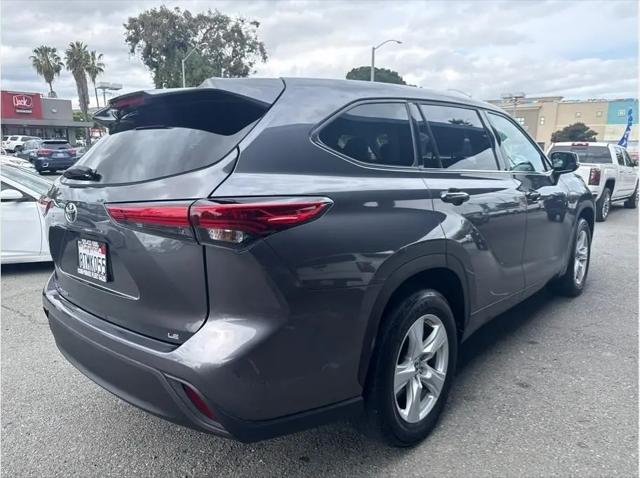 2021 Toyota Highlander LE