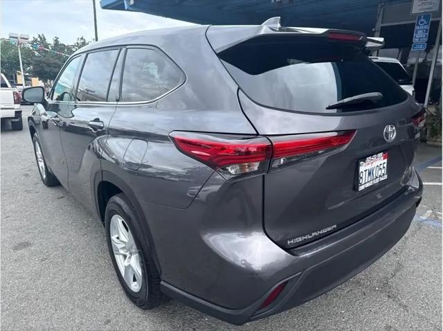 2021 Toyota Highlander LE