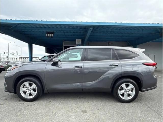 2021 Toyota Highlander LE