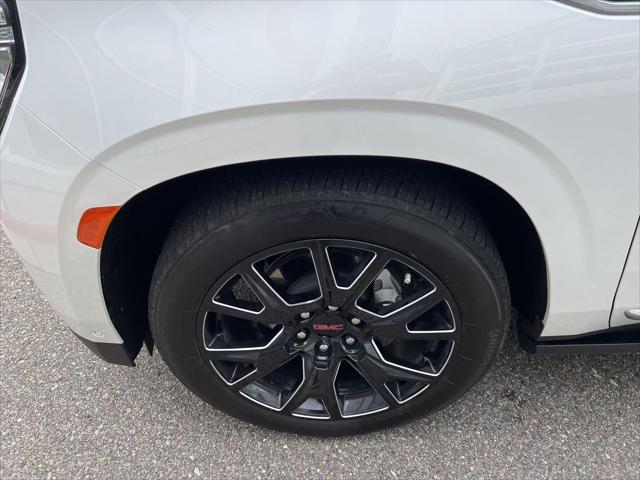 2024 GMC Yukon 4WD Denali