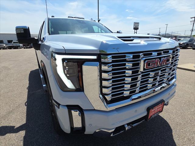 2026 GMC Sierra 2500HD Crew Cab, Standard Bed, Denali, 4WD
