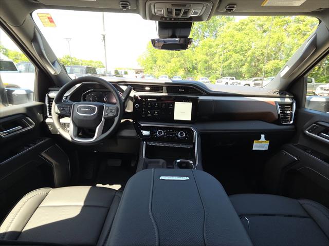 2026 GMC Sierra 2500HD Crew Cab, Standard Bed, Denali, 4WD