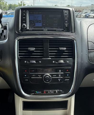 2012 Dodge Grand Caravan Crew