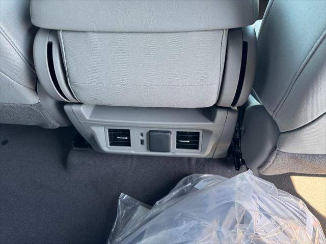 2026 GMC Sierra 2500HD Crew Cab, Standard Bed, SLE, 4WD