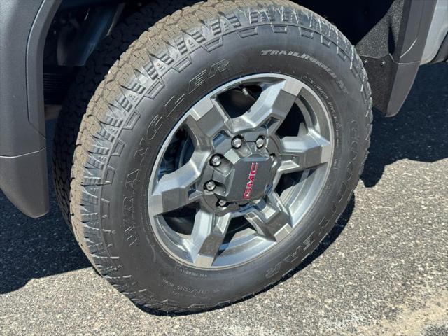 2026 GMC Sierra 2500HD Crew Cab, Standard Bed, SLT, 4WD
