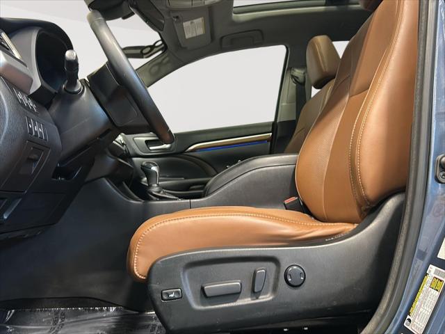 2018 Toyota Highlander Limited Platinum