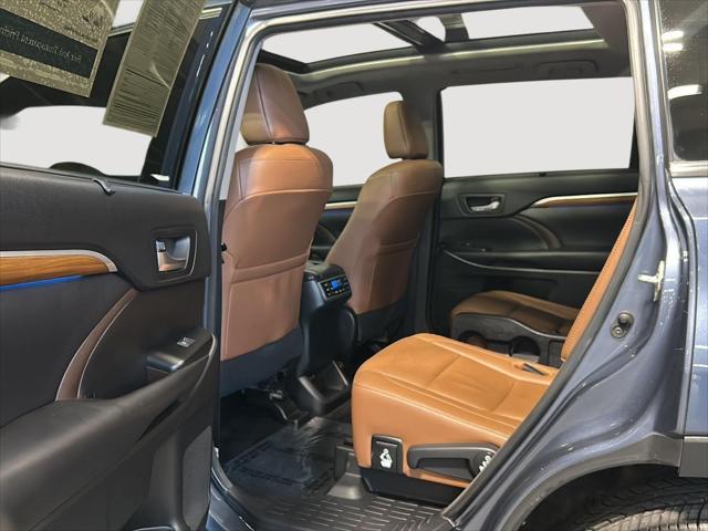 2018 Toyota Highlander Limited Platinum
