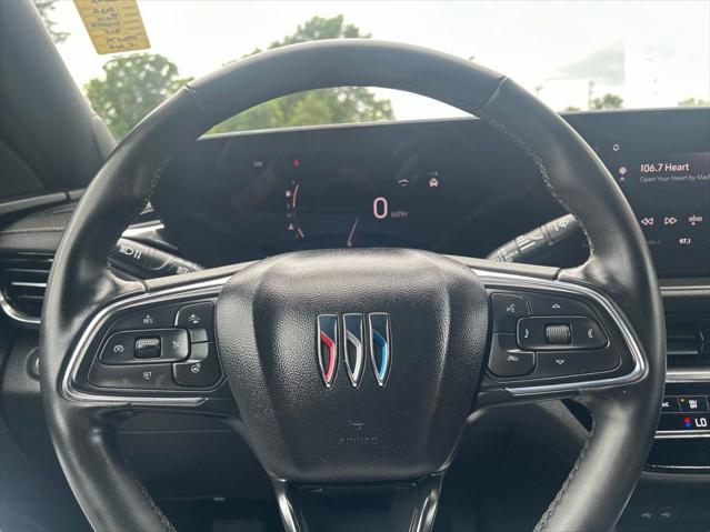 2024 Buick NV Avenir FWD