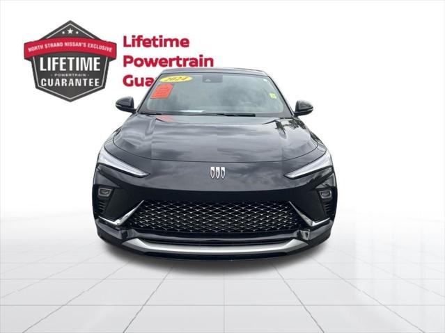 2024 Buick NV Avenir FWD