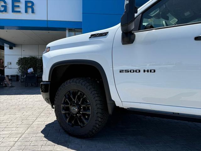 2026 Chevrolet Silverado 2500HD Crew Cab, Standard Bed, LT, 4WD